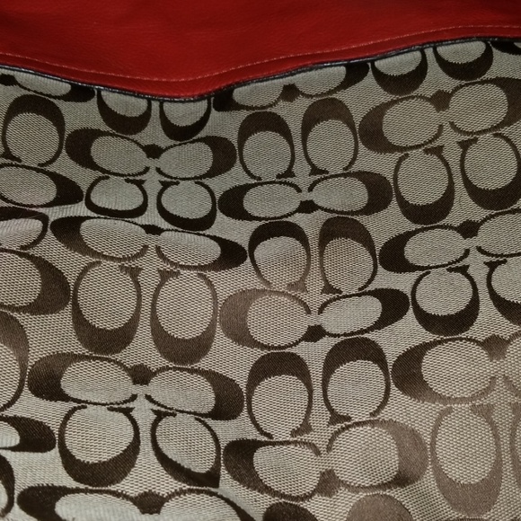 Coach - Picture 7 of 8